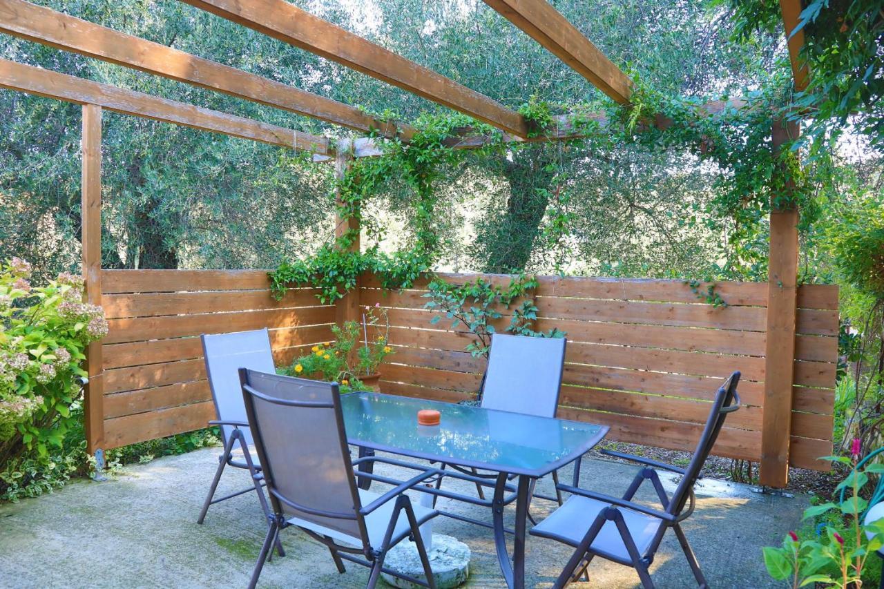 Villa Kiki Agios Spyridon  Luaran gambar